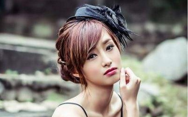 美人沟下巴图解可以看出什么 拥有美人沟下巴的女人容易离婚