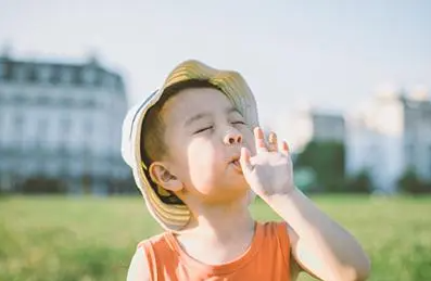 周姓荣字辈男孩怎么取名，荣字辈男孩取什么名字好听